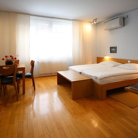 Apartments Villa Boltez Крань Экстерьер фото