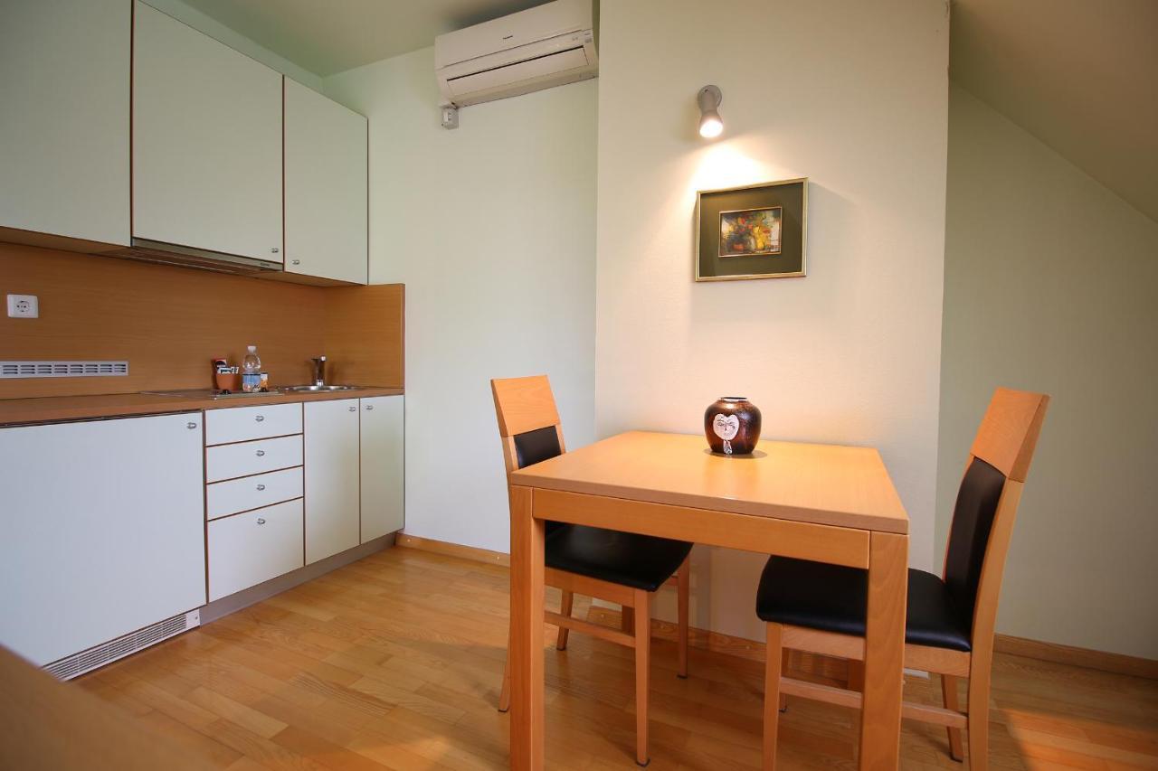 Apartments Villa Boltez Крань Экстерьер фото
