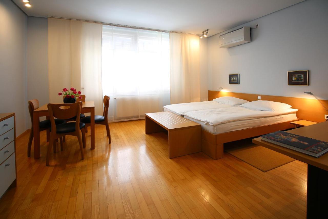 Apartments Villa Boltez Крань Экстерьер фото